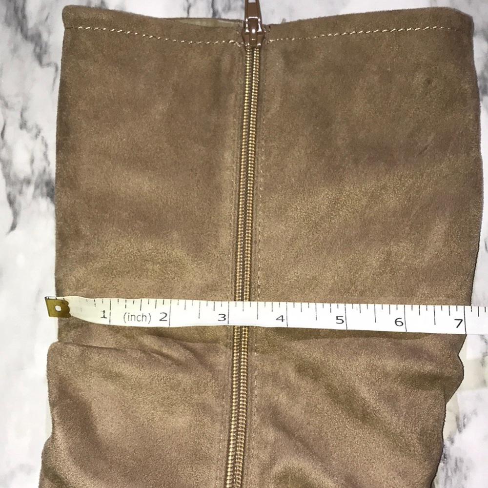 Tall brown boots - Picture 7 of 8